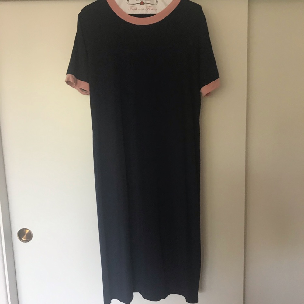 EUC Sonnet James May dress, size small